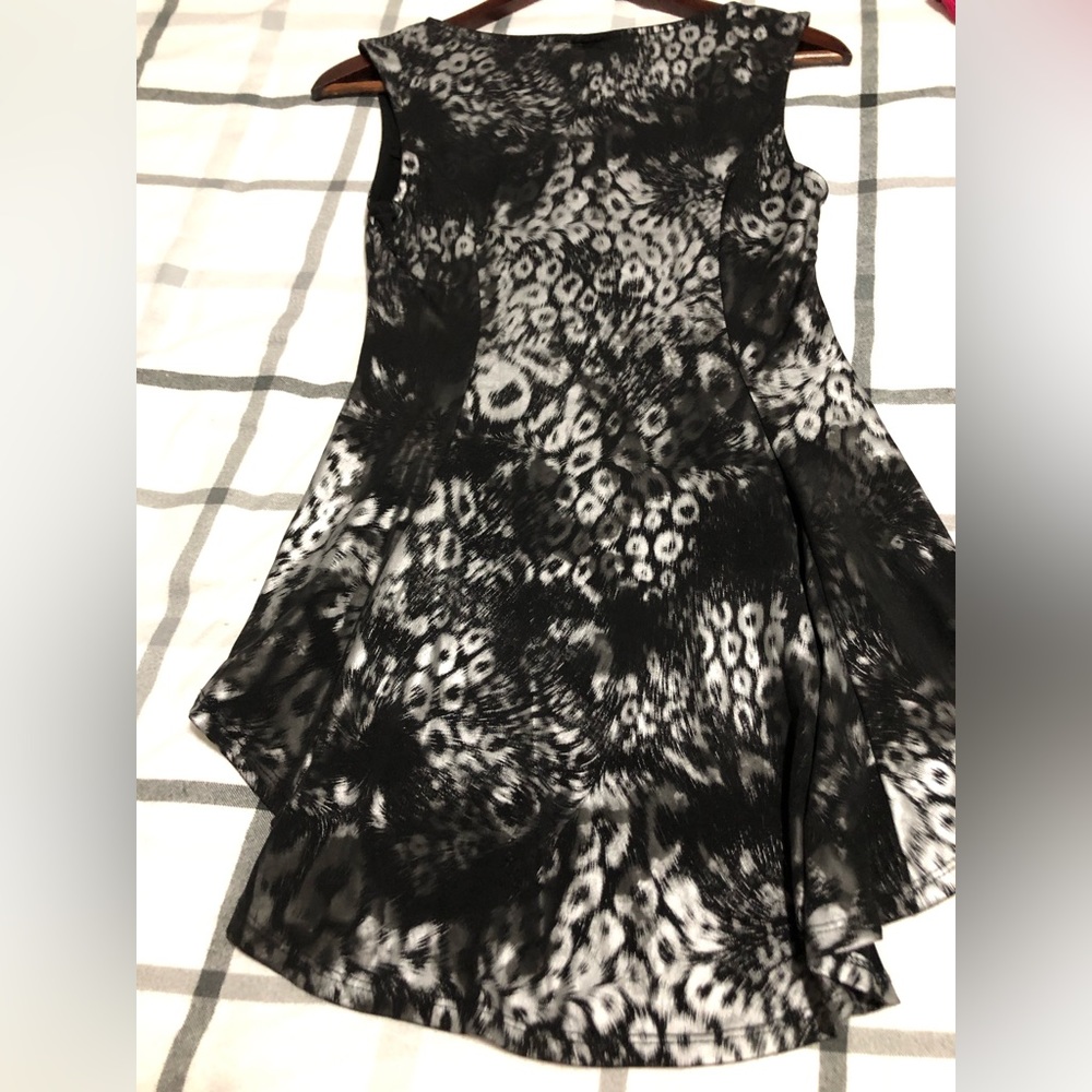Sleeveless top